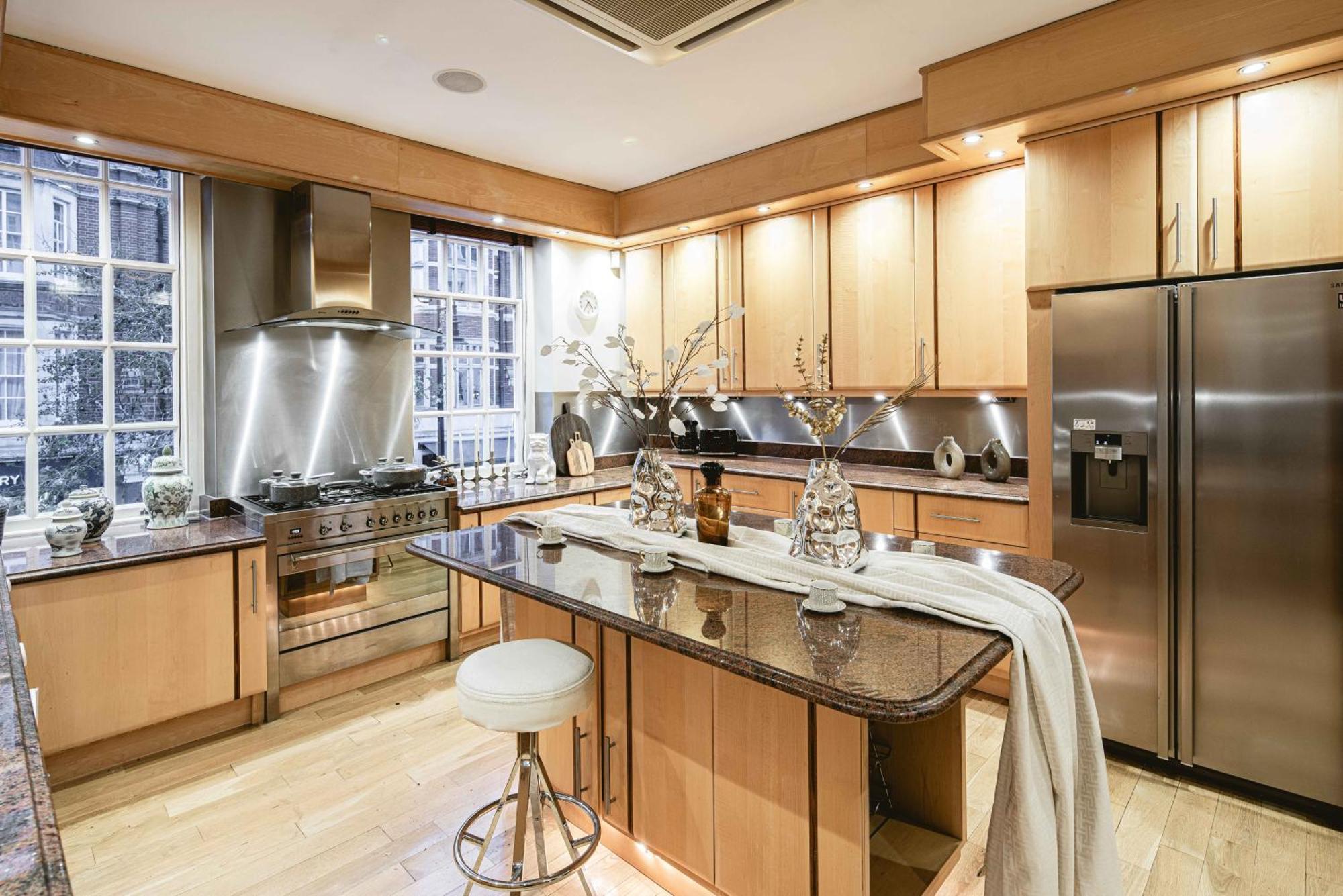Mayfair-dreamhouse-ac-selfridges-oxfordstreet-superluxury Apartment