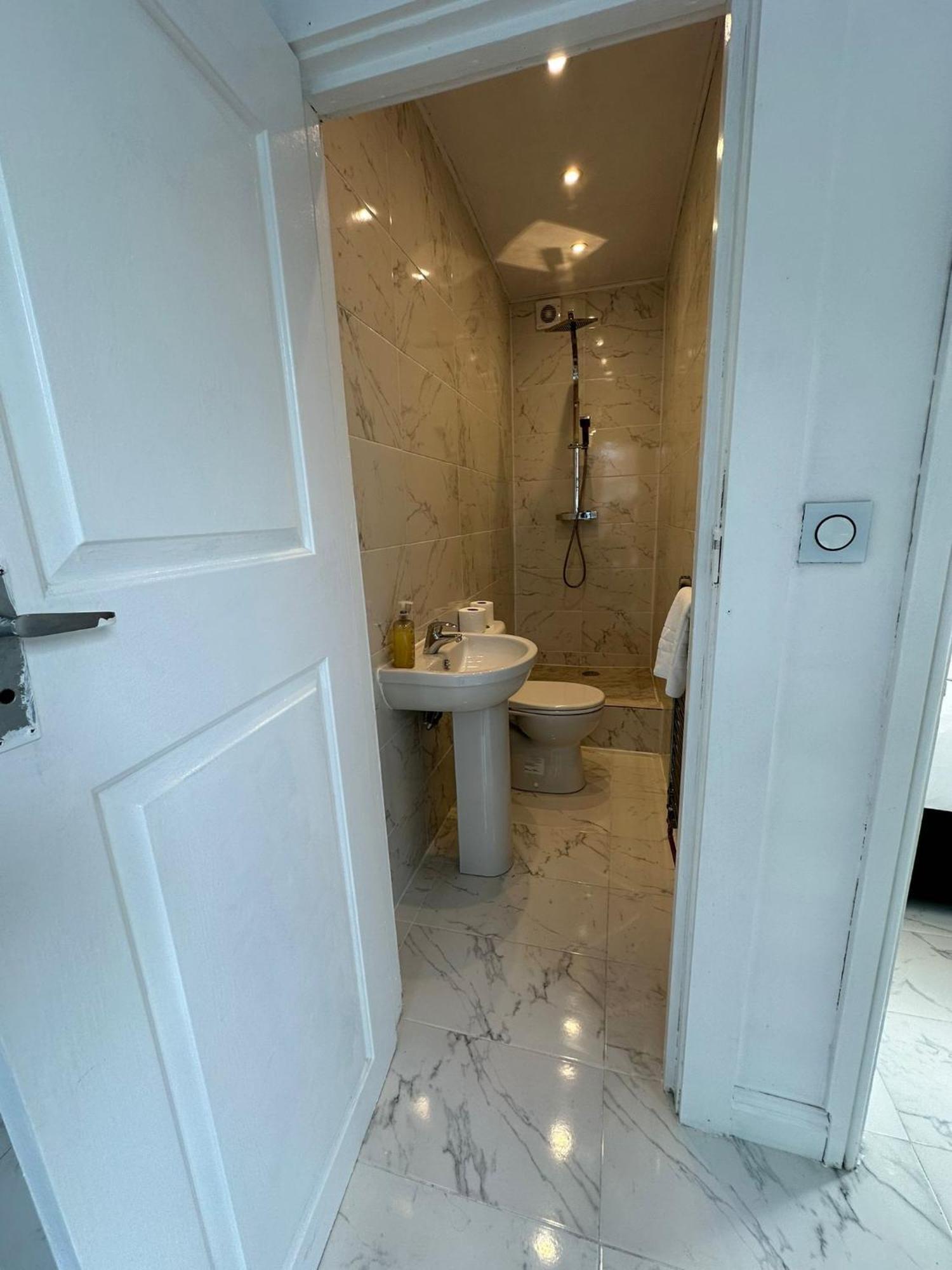 First Floor One Bedroom Flat Bell Street *