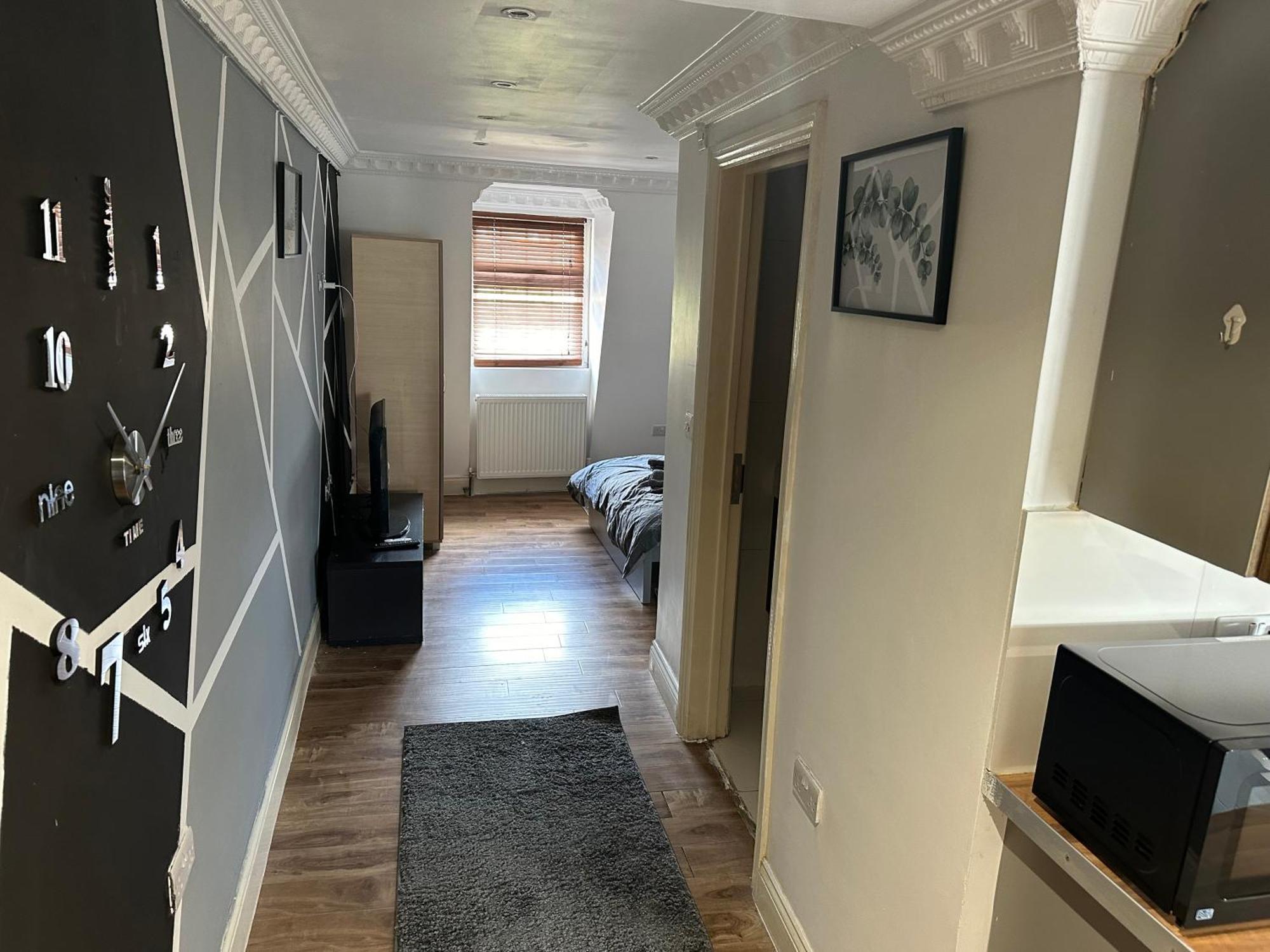 1 Bedroom S8