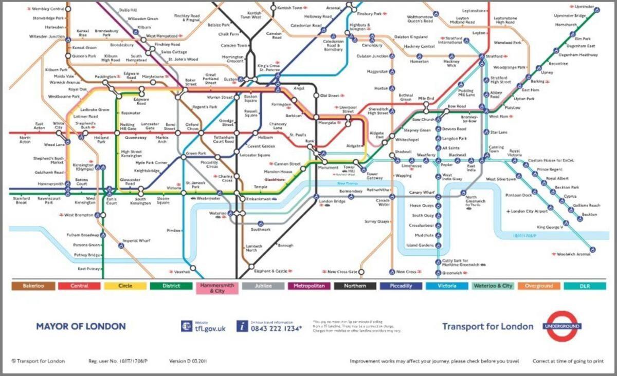 2 Bedrooms 2 Baths, 3 Toilets Excel And City Airport O2 Sleeps Up To 5, * Londres