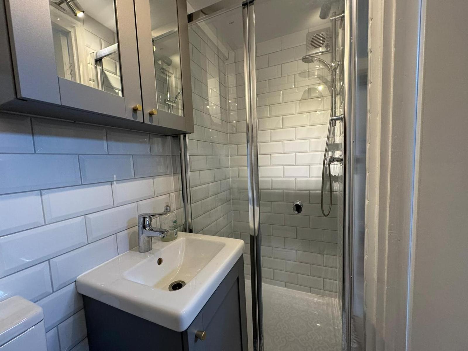 Modern Studio Chiswick * London