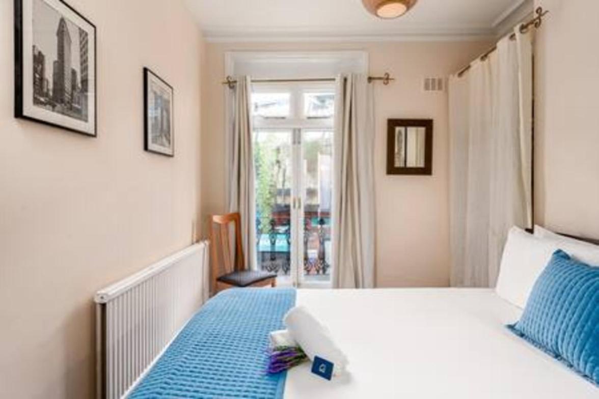 Lovely 2-bed Flat Next To Oval Cricket Ground London