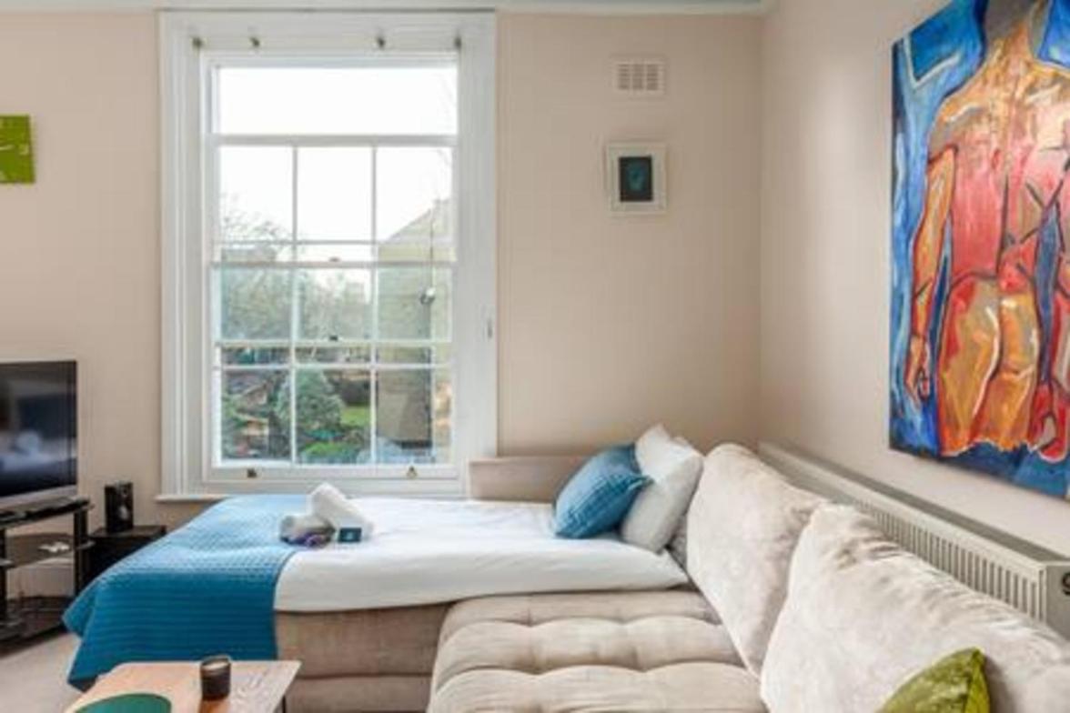 Lovely 2-bed Flat Next To Oval Cricket Ground * London