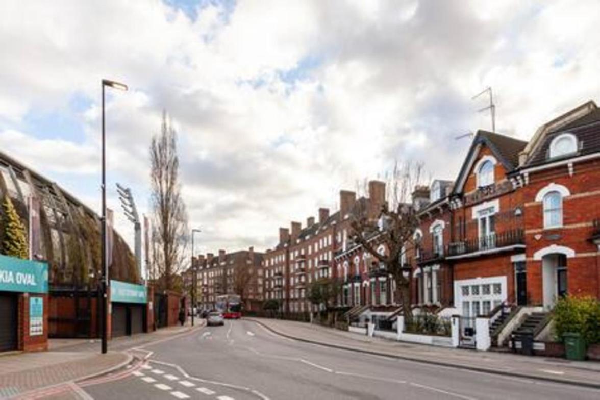 Lovely 2-bed Flat Next To Oval Cricket Ground *