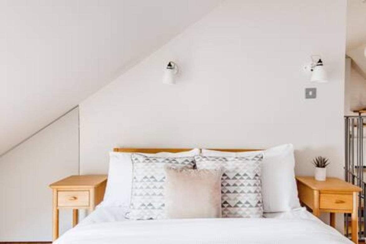 Apartment Experience In Amazing Reconverted Gin House London