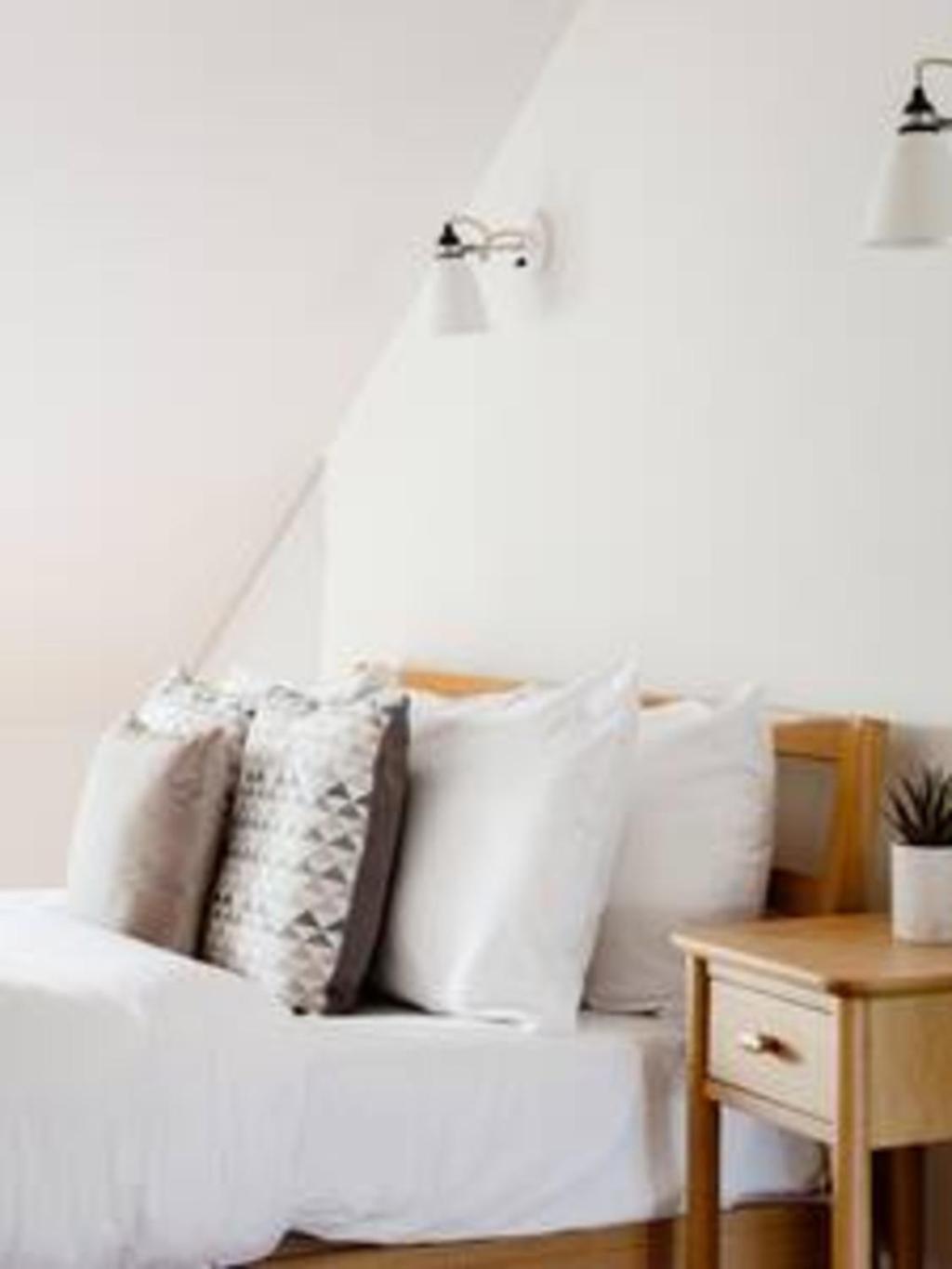 Experience In Amazing Reconverted Gin House Appartement *