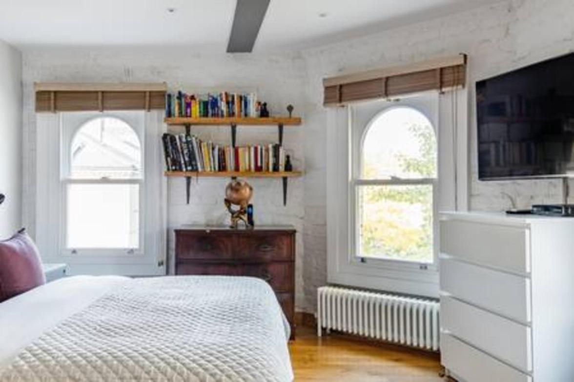 Appartement Experience In Amazing Reconverted Gin House Londen