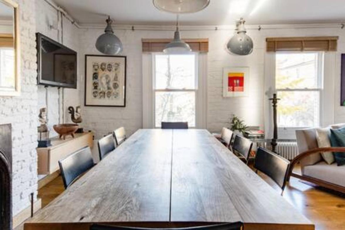 Experience In Amazing Reconverted Gin House Appartement *
