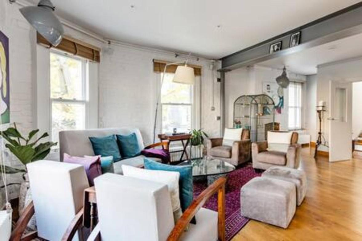 Experience In Amazing Reconverted Gin House Apartment