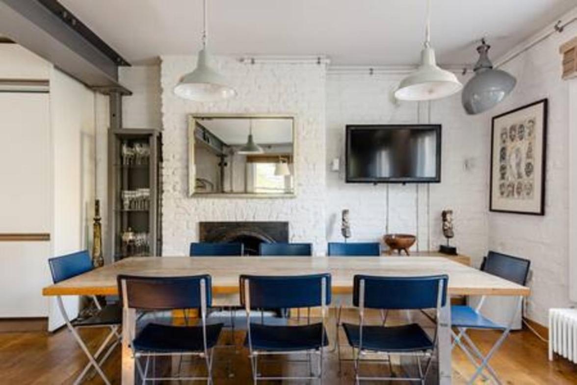 Appartement Experience In Amazing Reconverted Gin House Londen