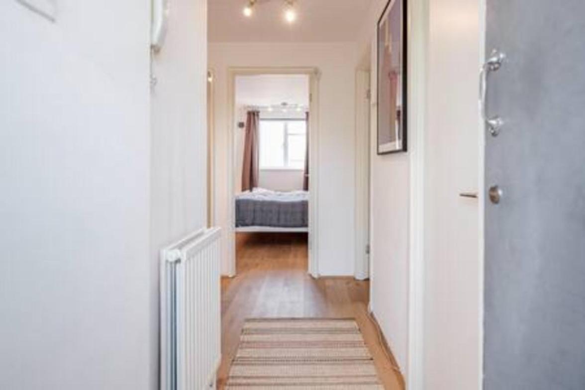 Spacious 2bed In Location Holland Park-n Hill Apartment *