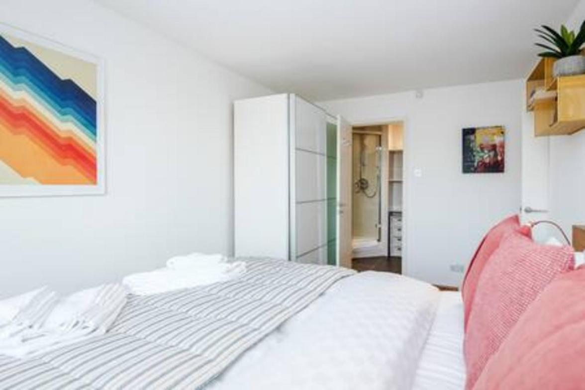 Spacious 2bed In Location Holland Park-n Hill London