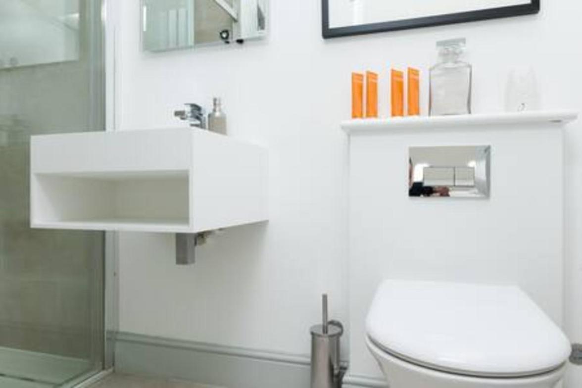 Modern Stylish 2bed2bath Close To Kings Road Apartment