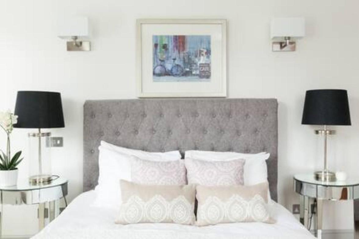 Modern Stylish 2bed2bath Close To Kings Road Apartment *