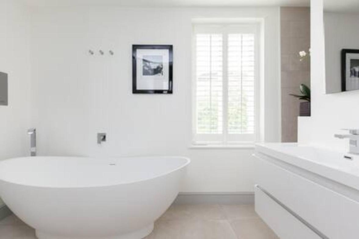 Modern Stylish 2bed2bath Close To Kings Road *
