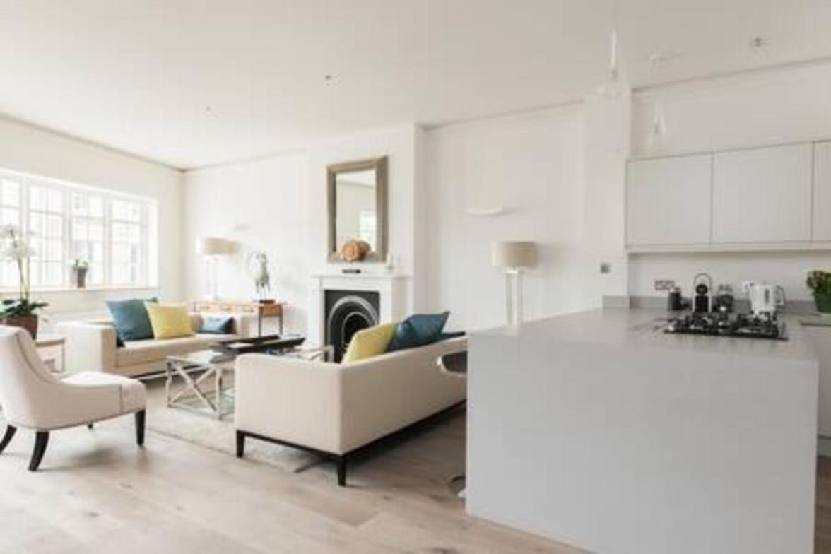 Modern Stylish 2bed2bath Close To Kings Road Apartment *