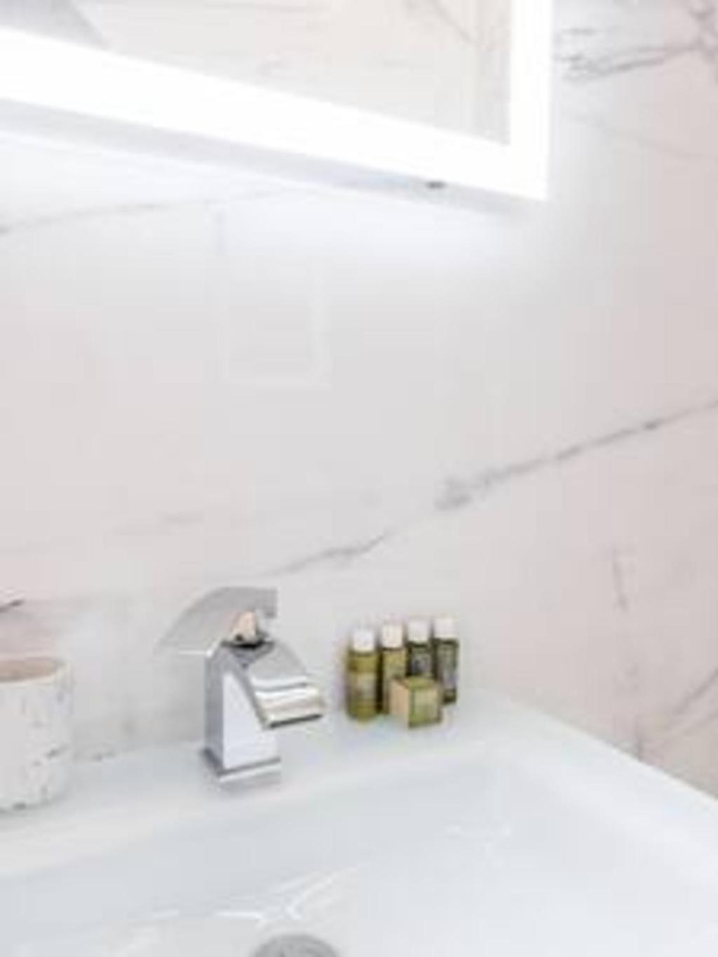 Beautiful Refurbished 2bed2bath Next To Hyde Park London