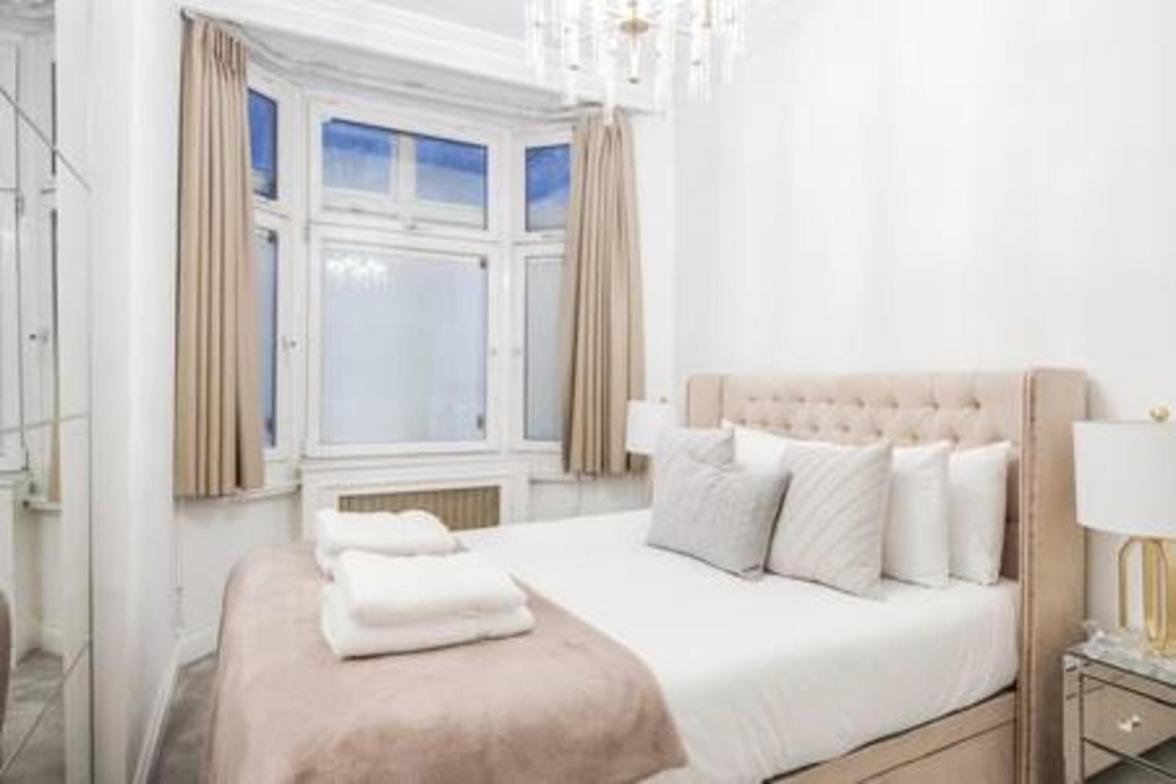 Apartment Beautiful Refurbished 2bed2bath Next To Hyde Park London
