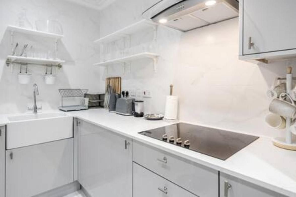 Beautiful Refurbished 2bed2bath Next To Hyde Park * London
