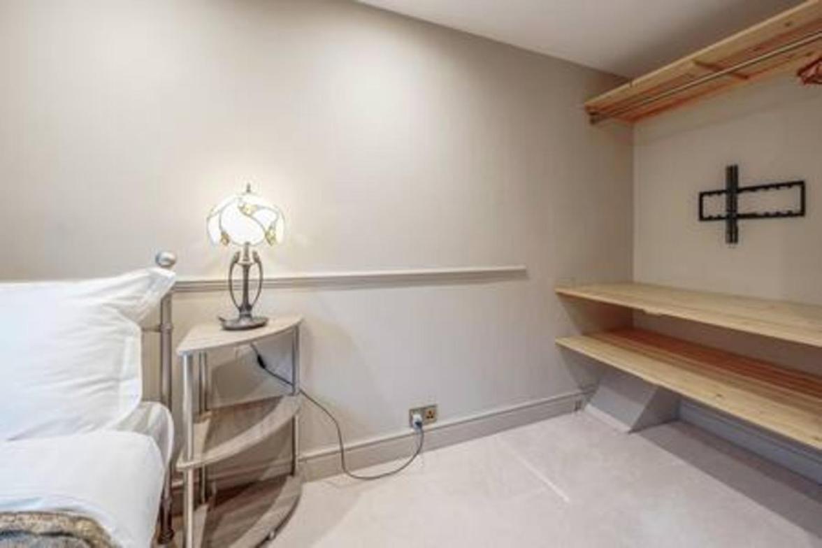 Holiday home Fabulous Oasis For Unique Experience In Clapham *