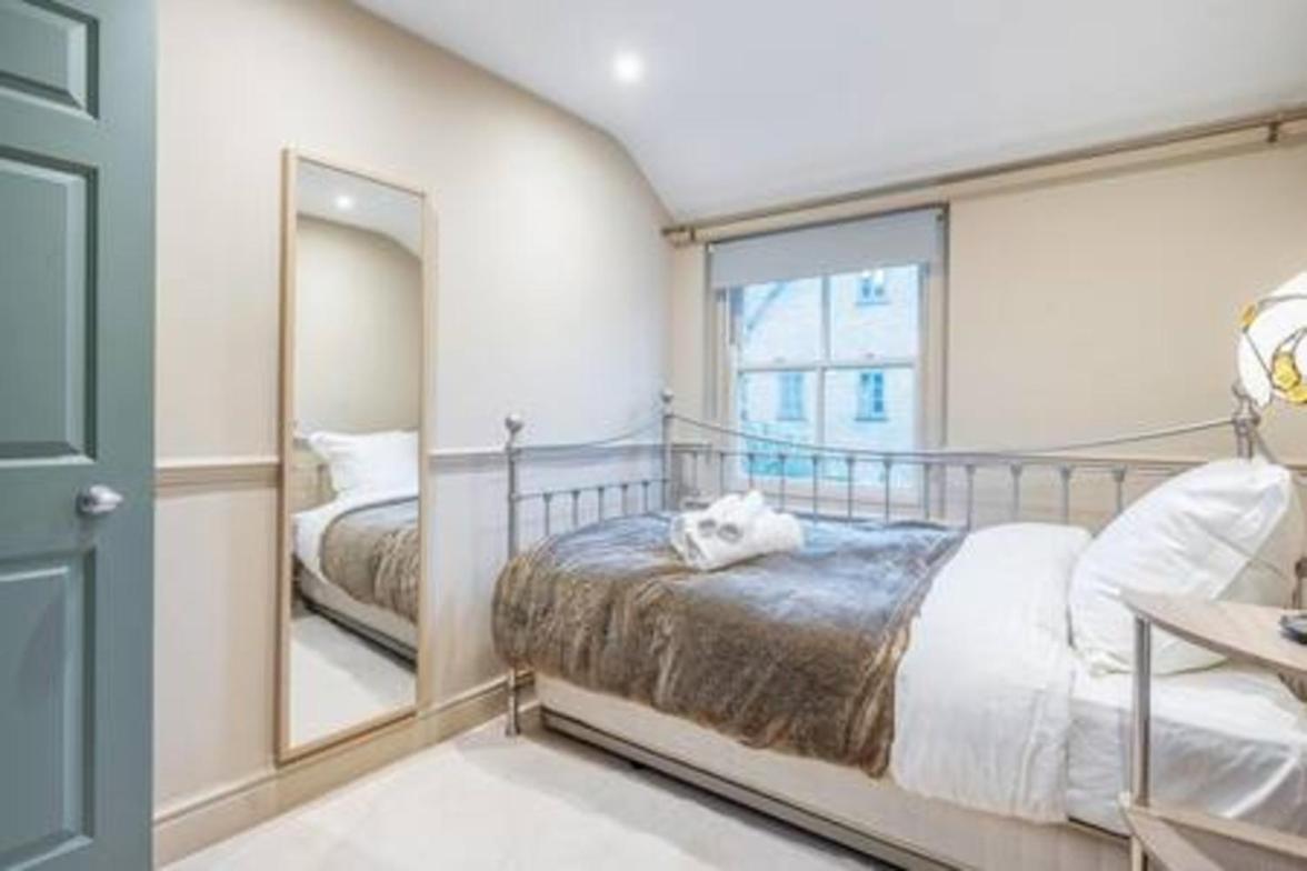Fabulous Oasis For Unique Experience In Clapham Holiday home *