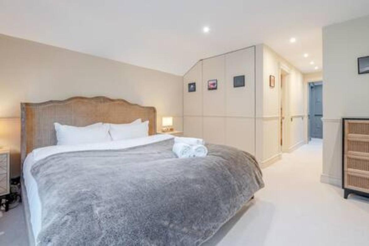 Fabulous Oasis For Unique Experience In Clapham Holiday home