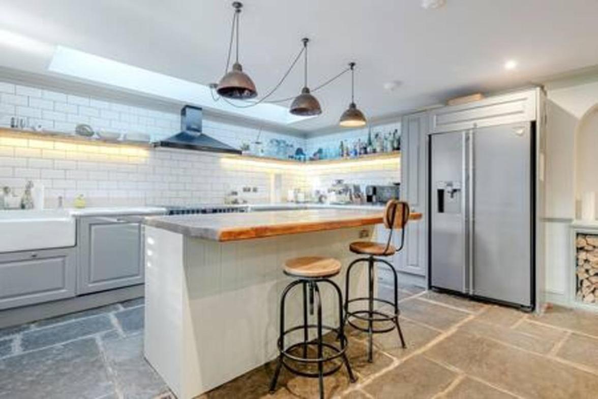 Fabulous Oasis For Unique Experience In Clapham