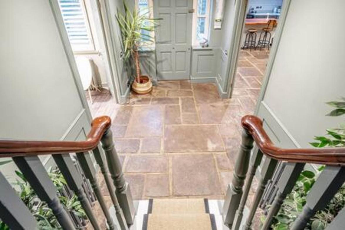 Fabulous Oasis For Unique Experience In Clapham Holiday home *