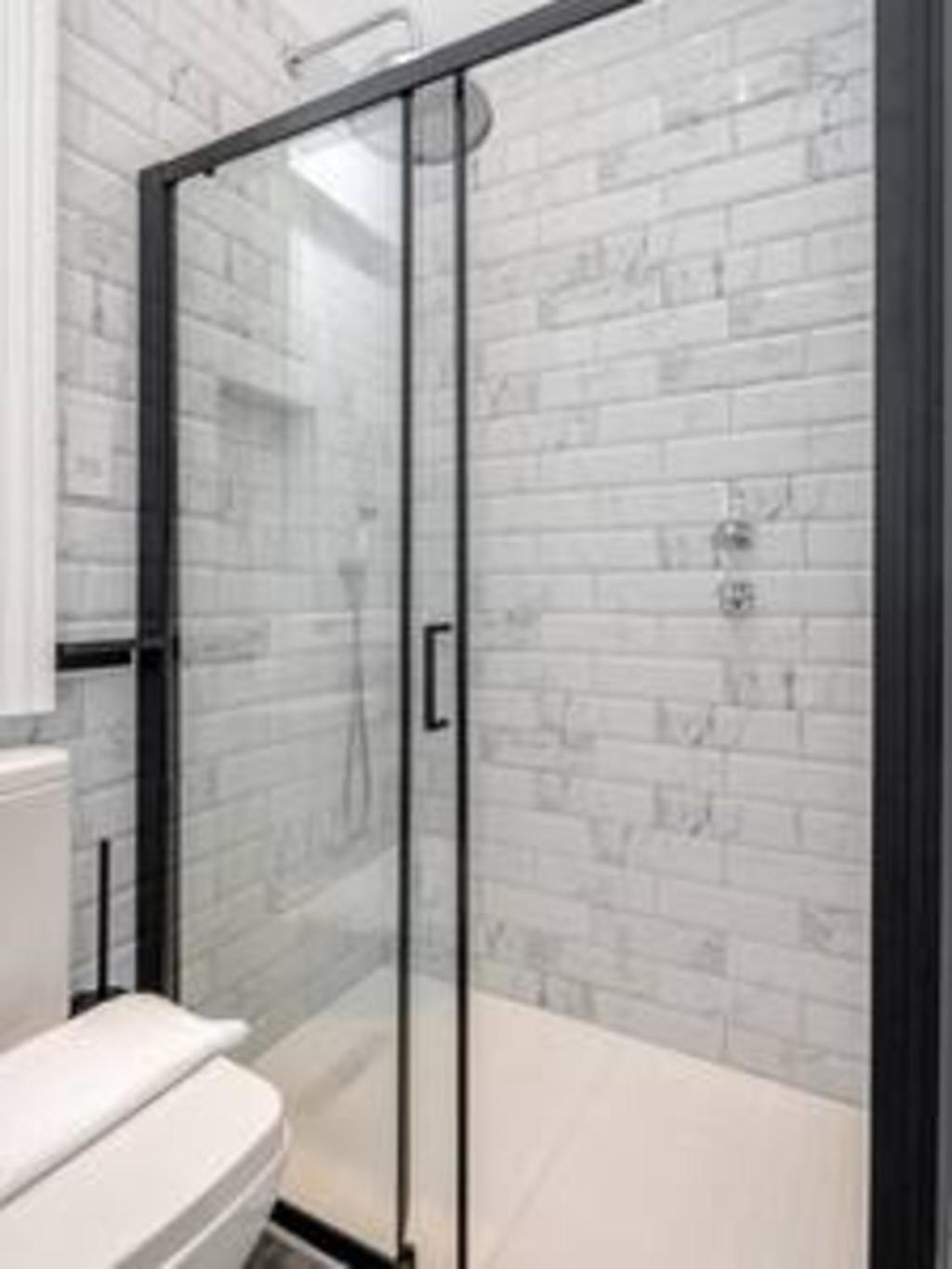 Modern Spacious In Chelsea By Kings Road Apartment London