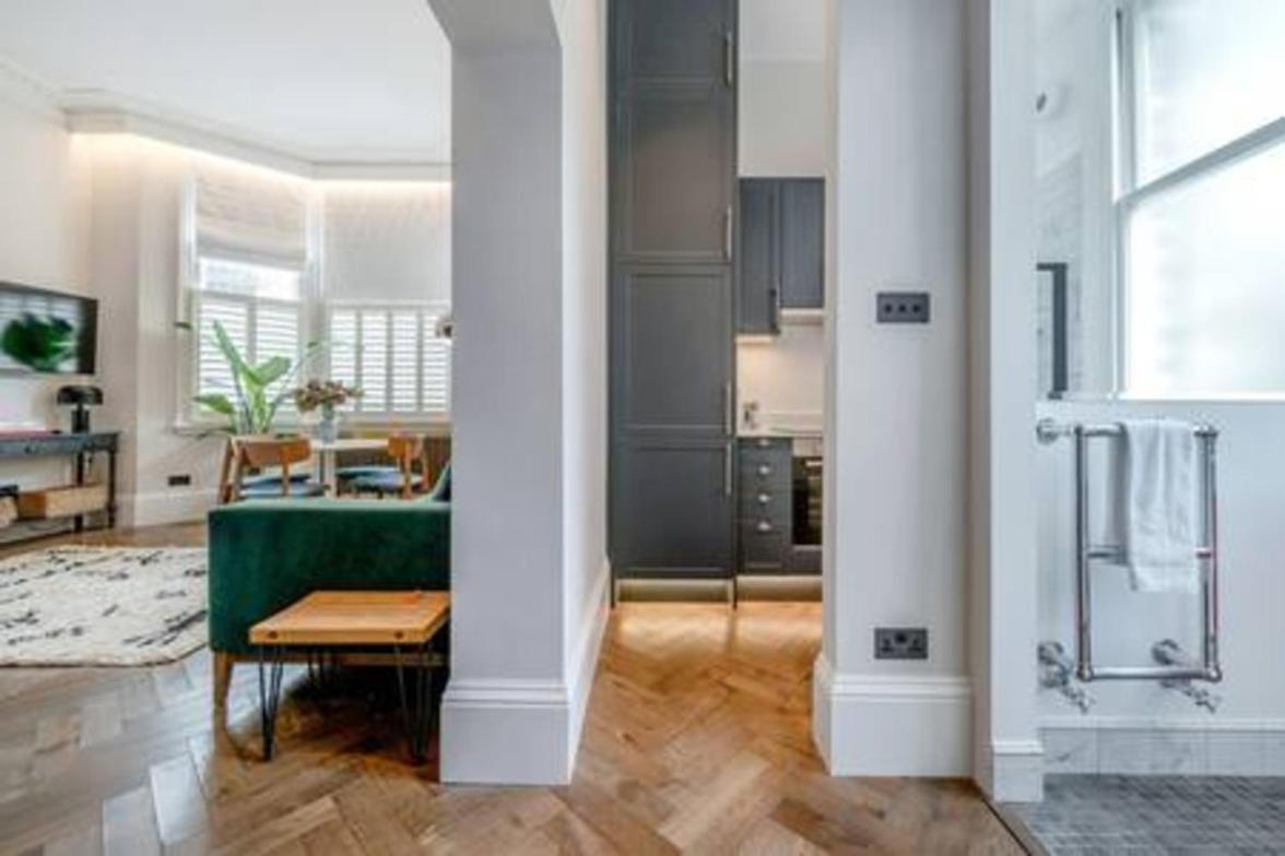 Modern Spacious In Chelsea By Kings Road Apartment *