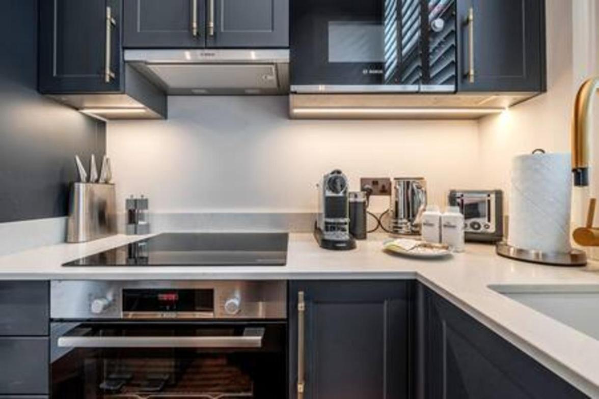 Modern Spacious In Chelsea By Kings Road * London