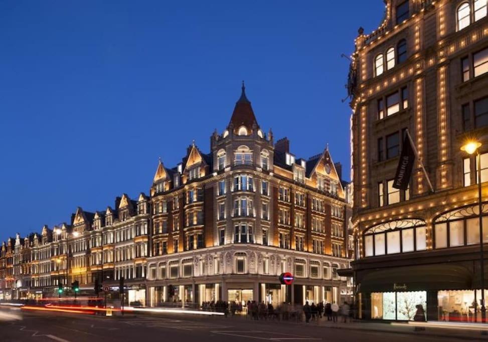 Stunning Flat Opposite Harrods Unbeatable Location & Elegance Apartment *