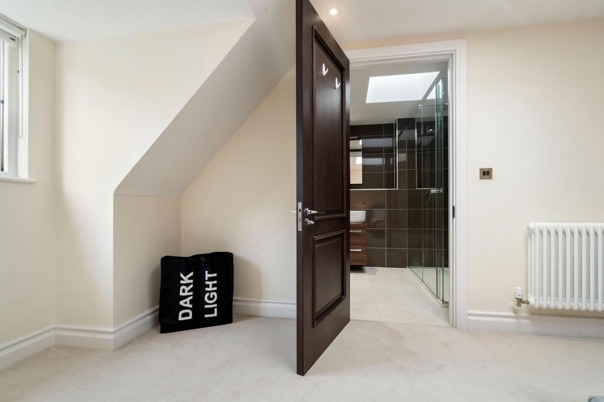 Private In Elegant Duplex * London