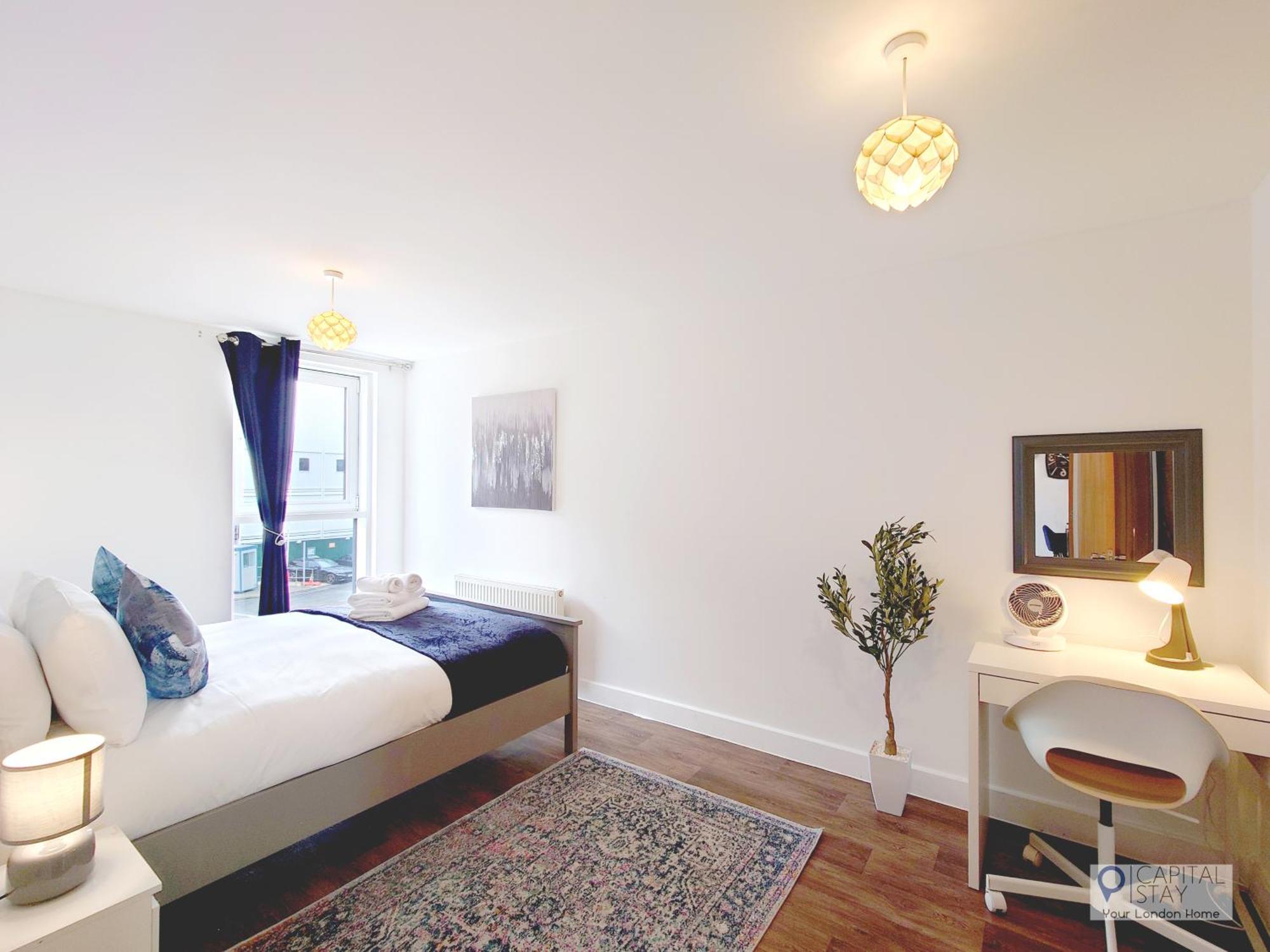 Two Bed Serviced By Docklands Apartamento