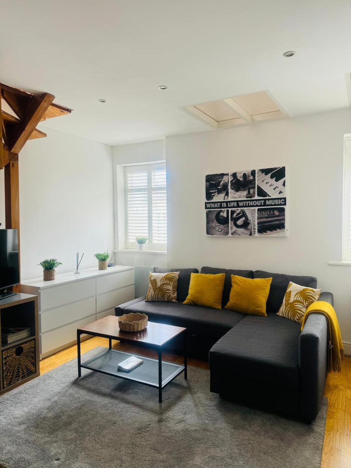 Tanya's Flat-lovely 1 Bed In The Heart Of Apartamento