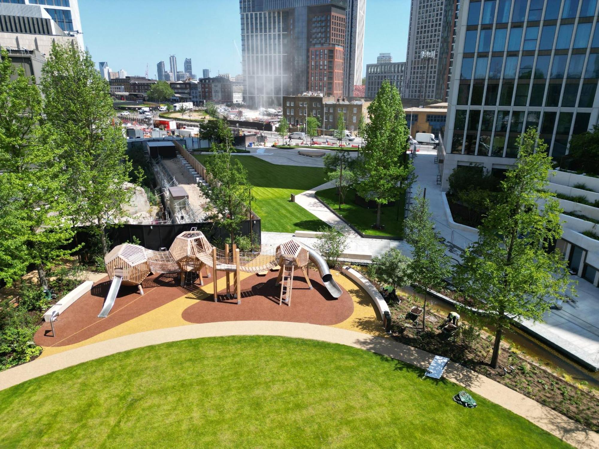 Apartment Battersea Power Station - Winter Garden Balcony & 1gb Wifi - Luxurylondonstays *