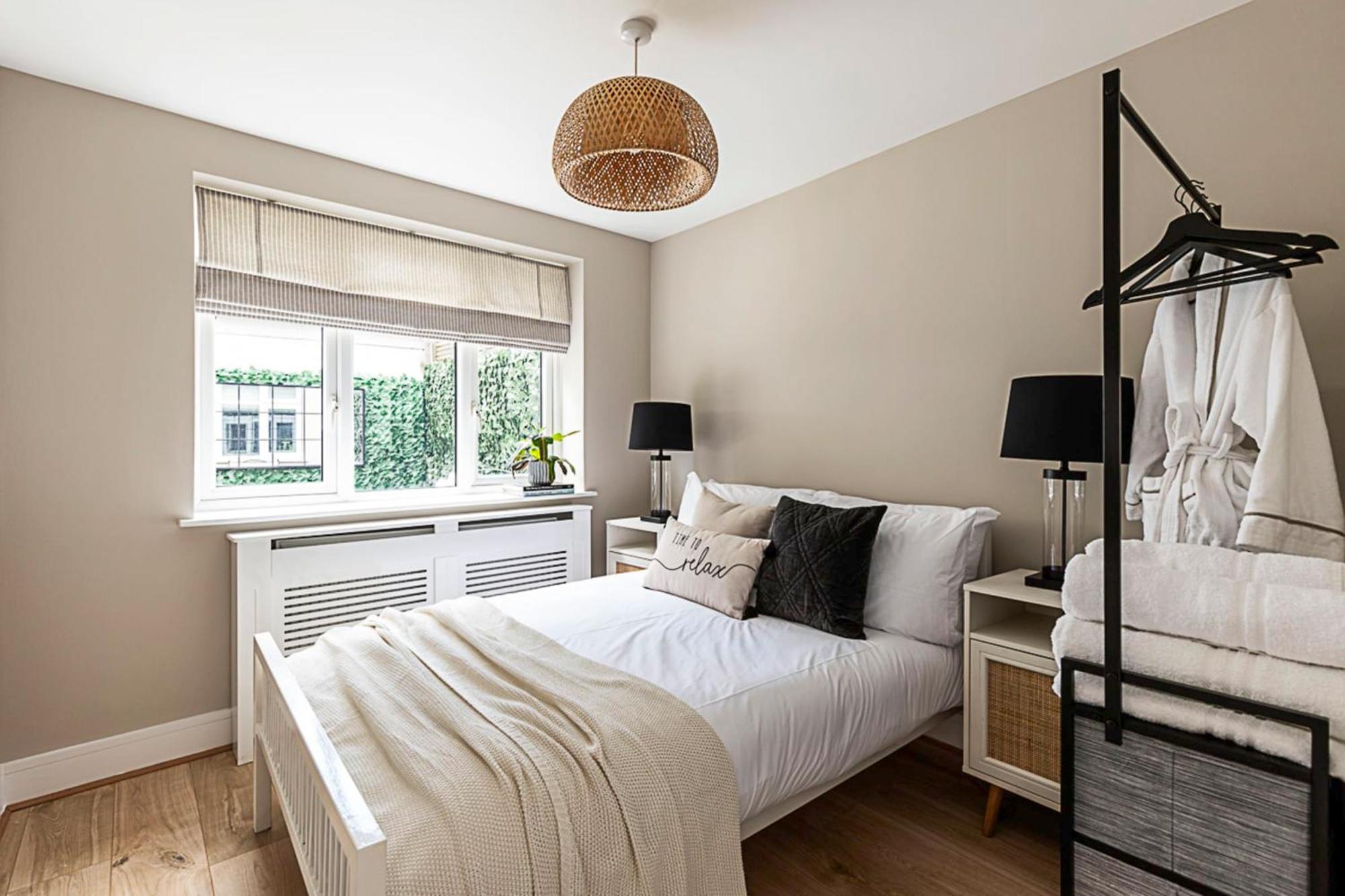 Apartment Luxurious 3 Bed Flat With Patio And Garden *