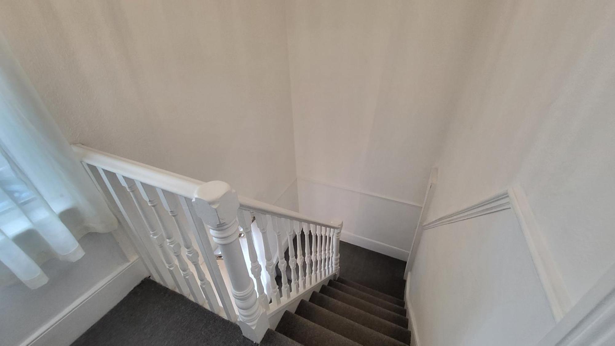 Apartment Garland Spacious 4 Bedroom House With Garden And Parking