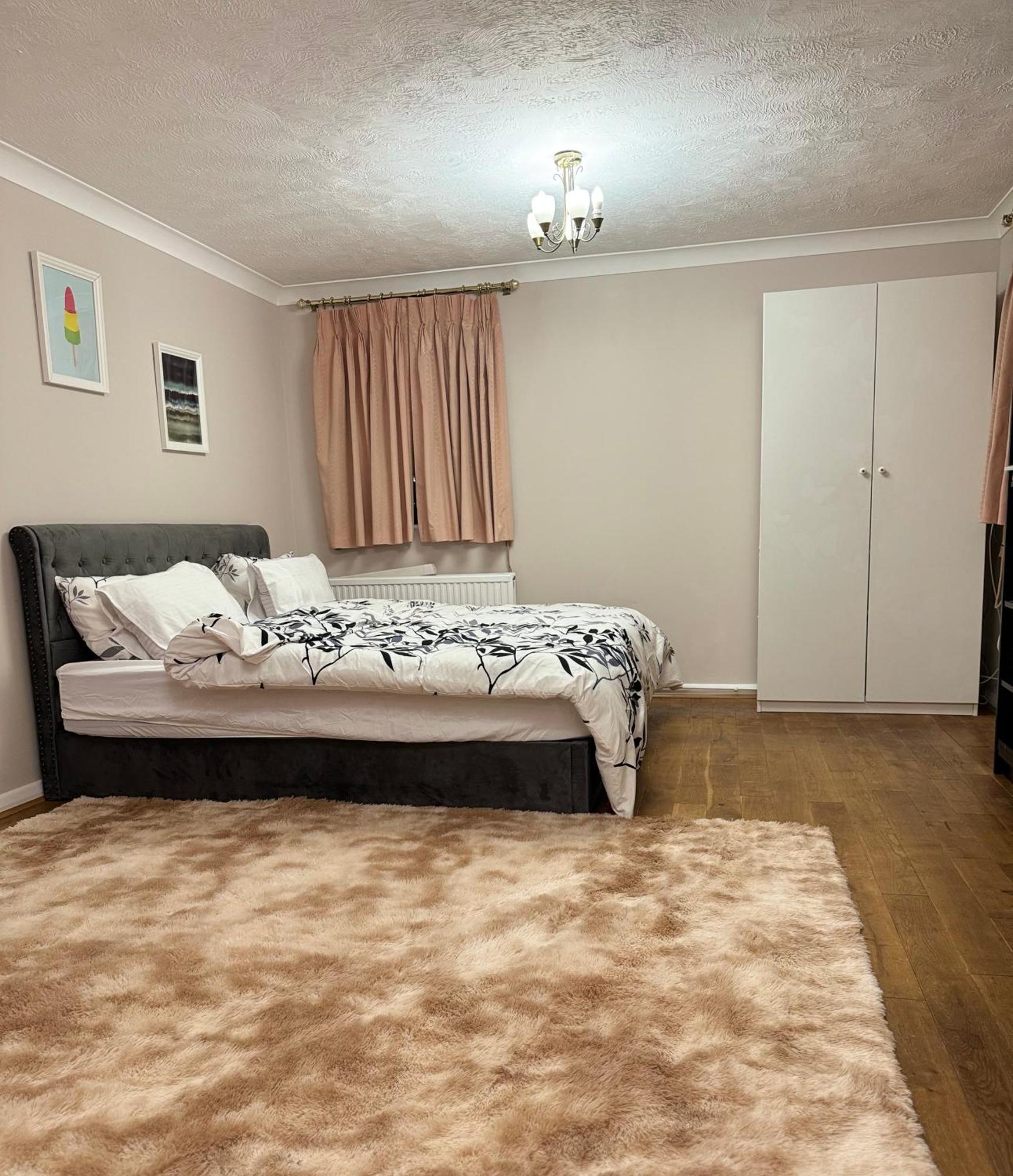Apartamento Stunning 2 Bedroom With Garden Sleep 6 *