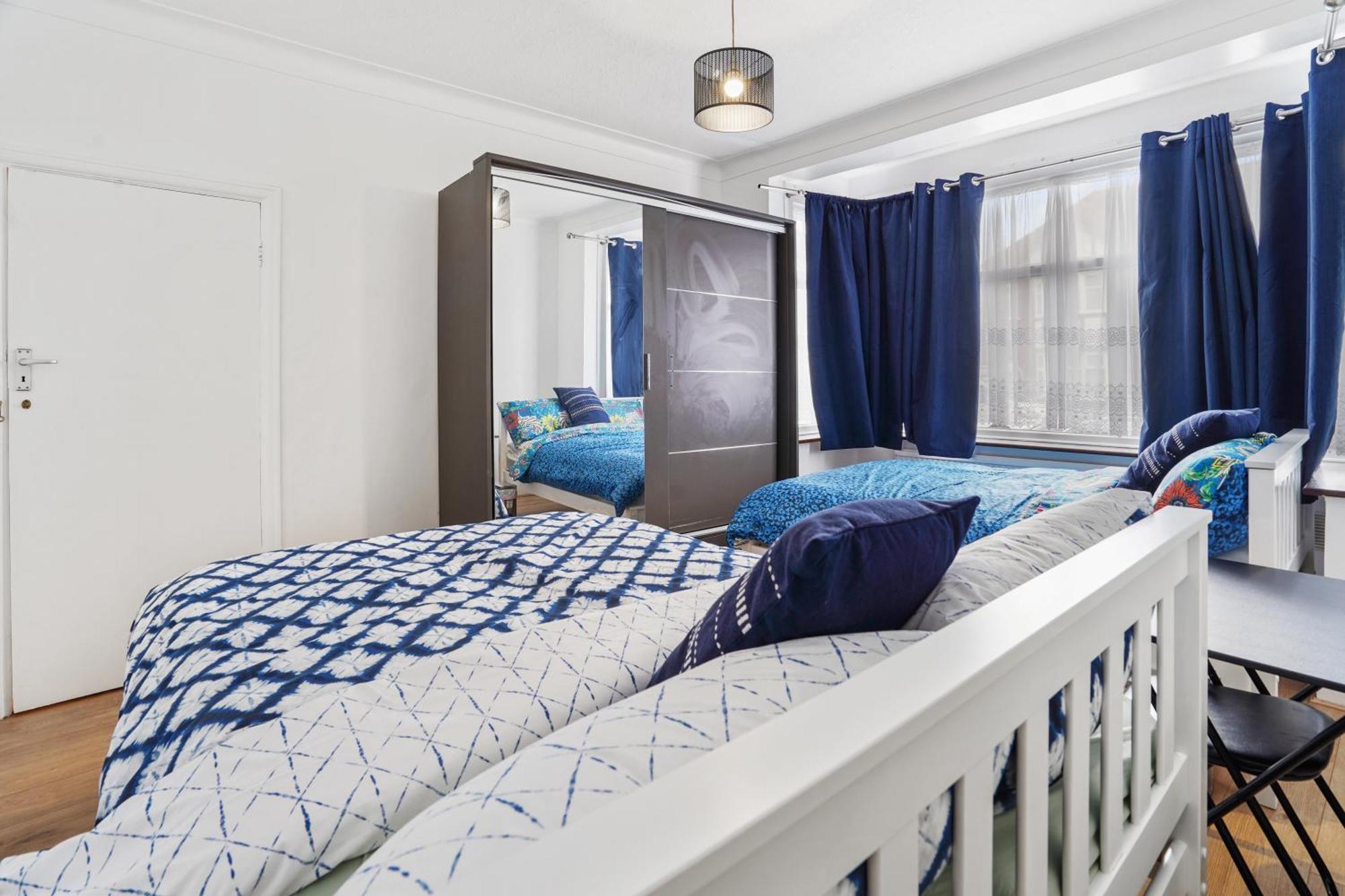 Appartement Cosy N22 Sleeps 6 *