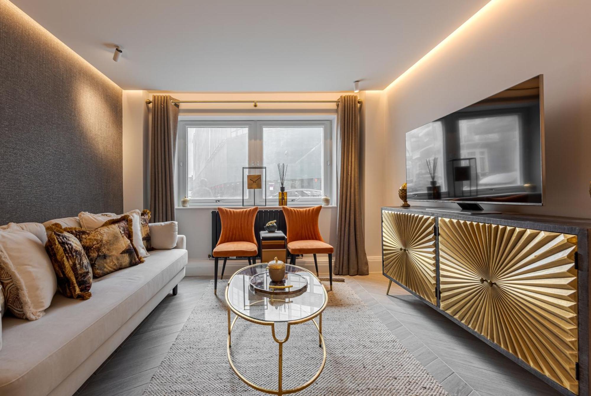 Stunning Flat Opposite Harrods Unbeatable Location & Elegance * London