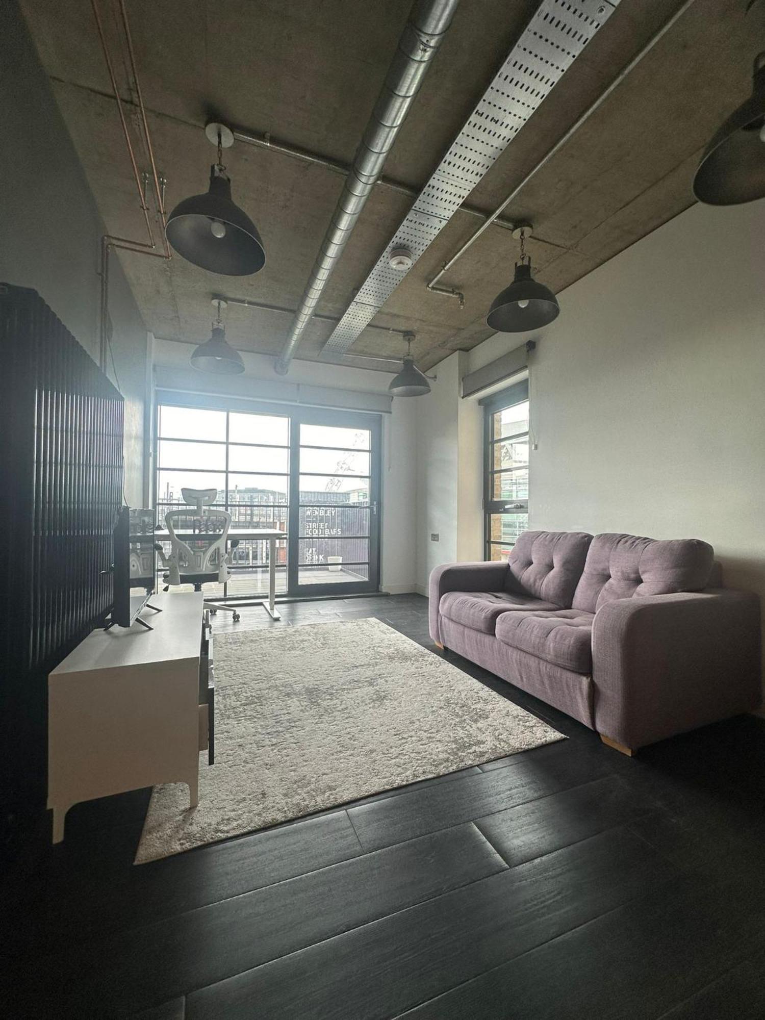 Stylish Two Bedroom Apartment! Londres