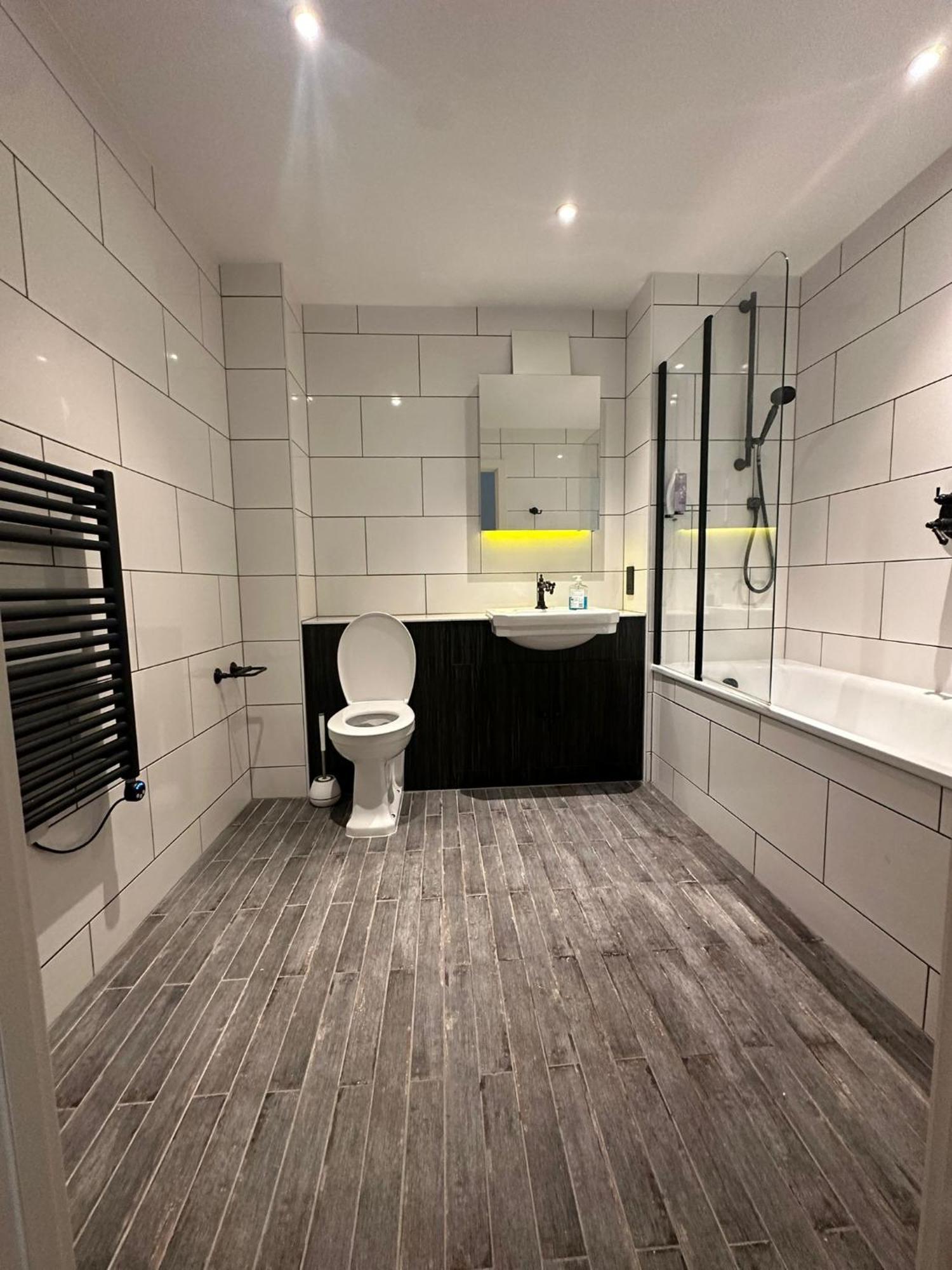 Stylish Two Bedroom Apartment! Apartamento *
