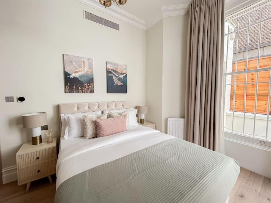 Stylish 2 Bed Flat On The Iconic Gloucester Road *