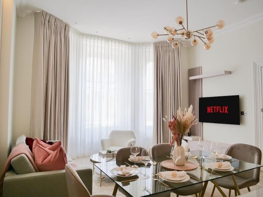 Apartment Stylish 2 Bed Flat On The Iconic Gloucester Road