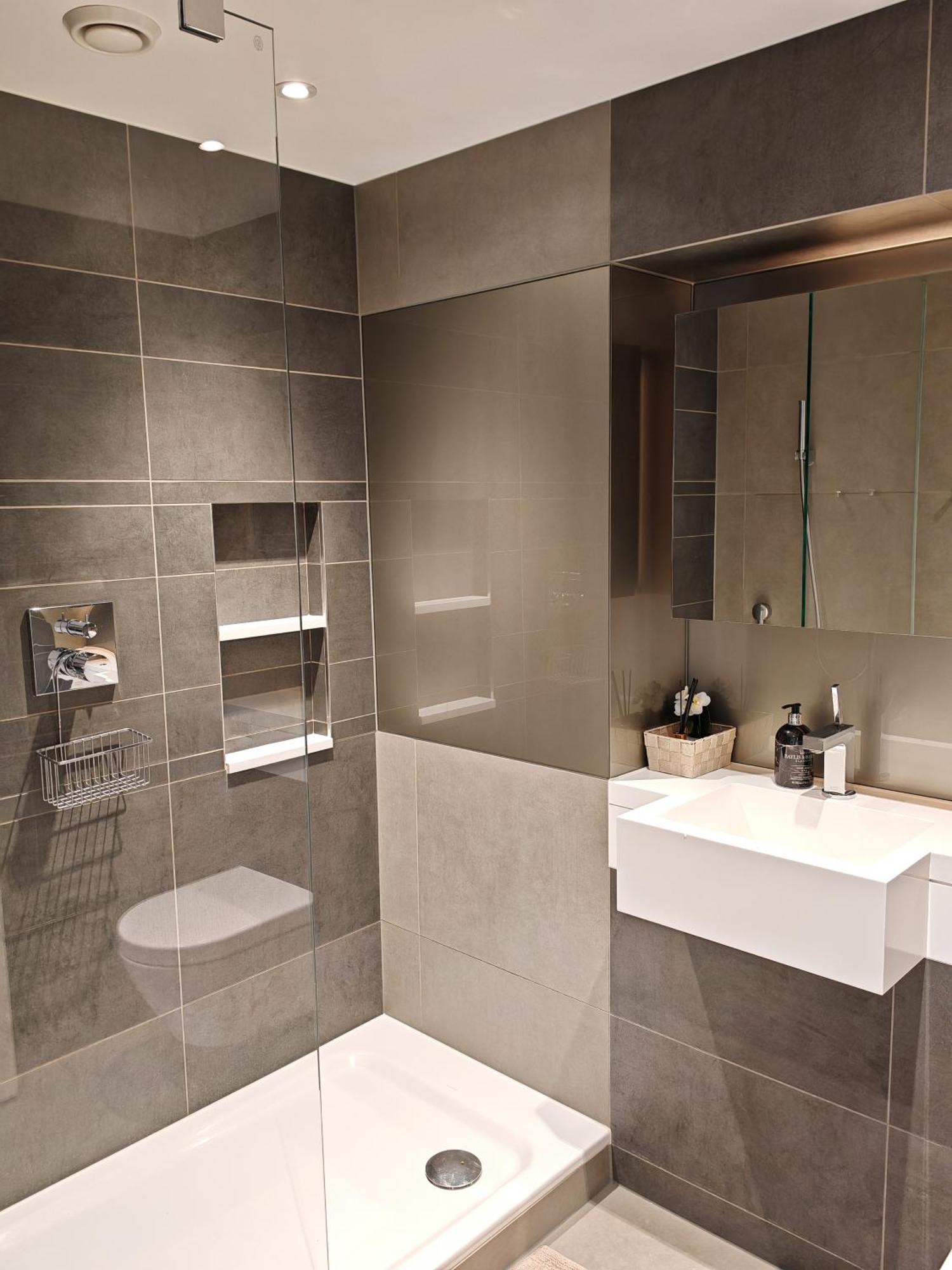 Stylish Two-bedroom Flat Near Us Embassy Londen