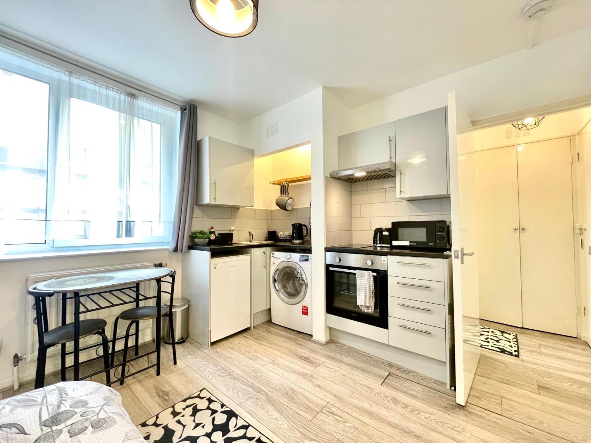 Spacious - South Kensington - Harrods