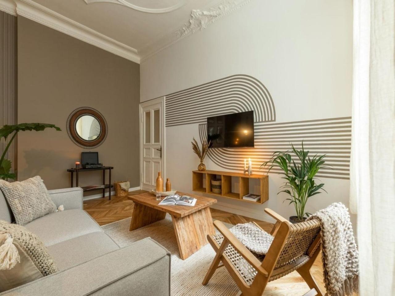 Raintree Village Apartment *