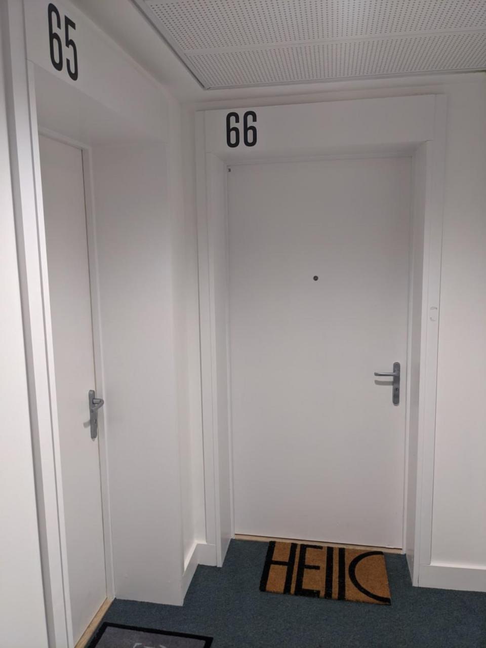 Apartment Raintree Village London