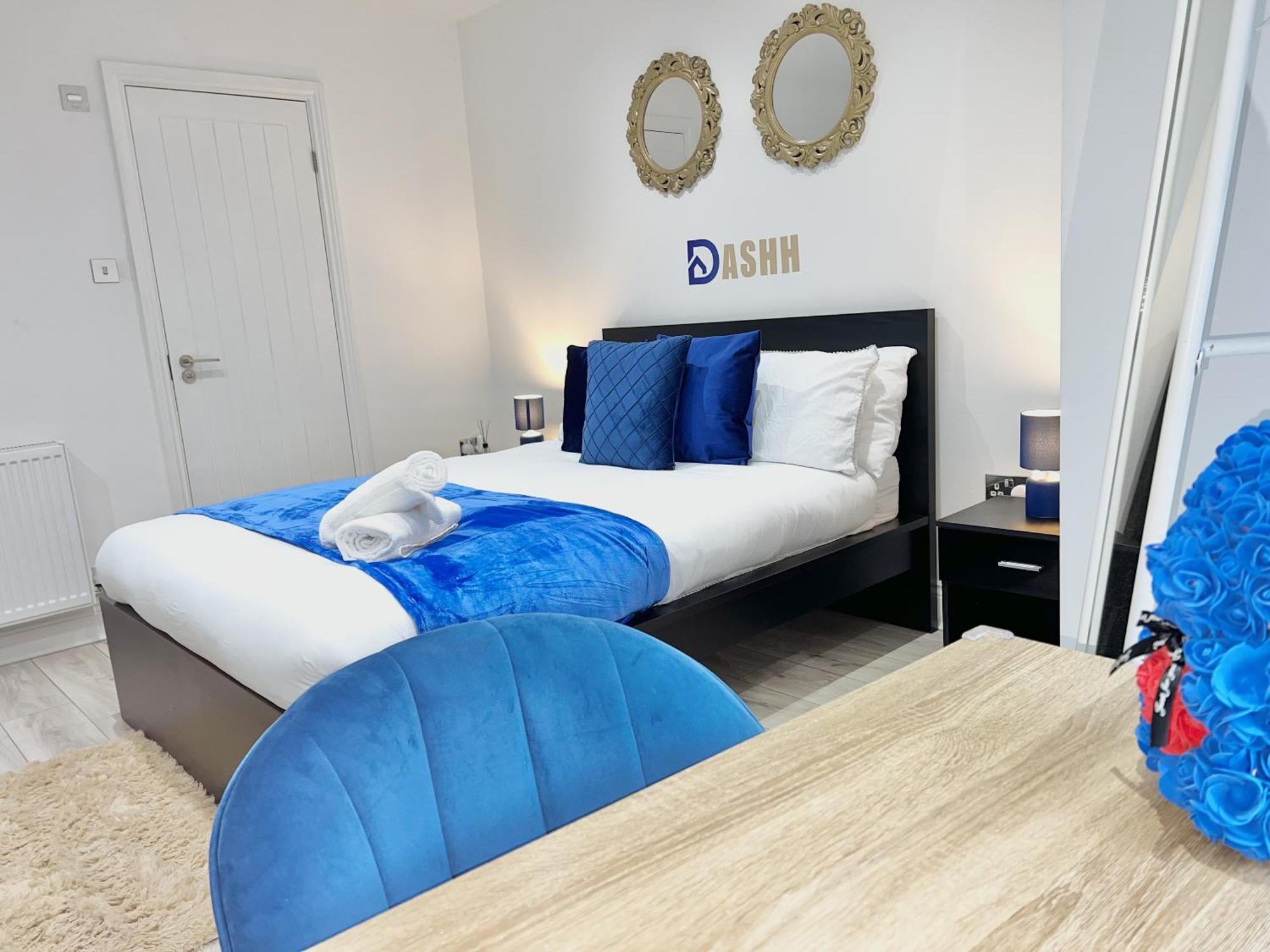 Charming 3-bed Flat In Shepherds Bush - Sleeps 9 Holiday home